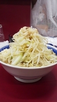 「小ラーメン（ヤサイニンニクアブラ）680円+豚（サービス）」@らーめん豚喜 川口店の写真