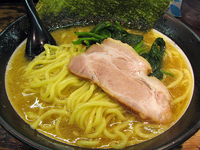 「ラーメン（太麺・カタメ）+大盛り+のり+替え玉（細麺・カタメ）@」@豚骨醤油らーめん 誠屋 八幡山本店の写真