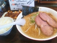 「ラーメン（こてこて）+ランチセットB」@野方ホープ 野方本店の写真