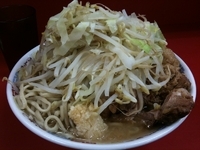 「大ラーメン豚入り 850円（ヤサイ・ニンニク・カラメ）」@ラーメン二郎 ひばりヶ丘駅前店の写真