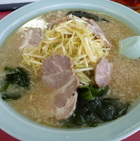 「ネギチャーシュ-メン（アブラ多め）」@ニューラーメンショップ 亀成店の写真