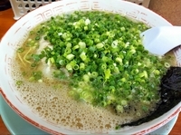 「ラーメン+葱大+替玉」@しぇからしか 仁川本店の写真