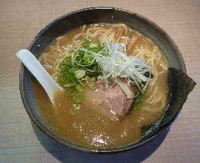 「鐙らぁめん（690円）」@麺や鐙壱番の写真