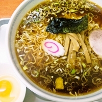 「なま卵入り中華麺（800円）」@河辺大勝軒の写真