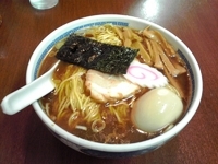 「らーめん ダブル+味玉」@たけちゃんにぼしらーめん 調布店の写真