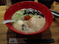 「赤丸かさね味 + 味玉 + 替玉」@博多一風堂 上野広小路店の写真