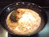 「極豚骨らーめん」@つけめん 美豚 豊田店の写真