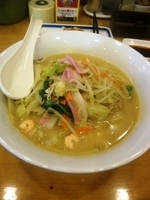 「長崎ちゃんぽん+餃子（ランチメニュー690円）」@長崎ちゃんぽん リンガーハット 川越東洋大前店の写真