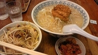 「スタミナ丼セット（味噌）」@九州ラーメン 桜島 京王店の写真
