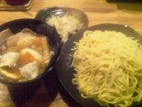 「つけ麺大盛り（720円）+全部のせ（300円）」@つけ麺屋 ごんろく 両国店の写真