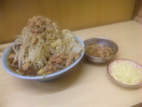 「ラーメン+国産ニンニク（ヤサイ・アブラ）」@ラーメン富士丸 北浦和店の写真