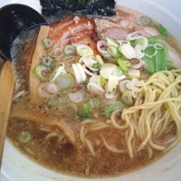 「福龍らーめん（普通盛り・麺硬め）￥800」@大らーめん 福籠の写真