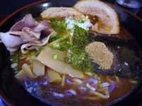 「真空そば（750円）+バラ巻きチャー（100円）+腕肉チャー（1」@肉支那蕎麦 喜元門 柏店の写真