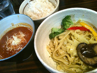 「【木曜夜限定】バジルとボロネーゼの合わせつけめん（800円）+小」@麺処 井の庄の写真