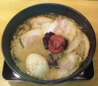 「自家製梅としそのさっぱりらーめん+チャーシュー+半熟味玉+半ライ」@味噌蔵らーめん まるしゅうの写真