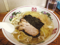 「塩ラーメン（麺硬め） 700円」@米屋の写真