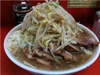 「小豚 750円 （ヤサイ・ニンニク・カラメ）」@ラーメン二郎 神田神保町店の写真