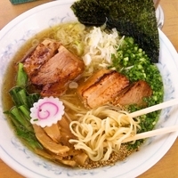 「丸鶏黄金厚切りチャーシューメン 1,200円」@MENYA 食い味の道有楽の写真