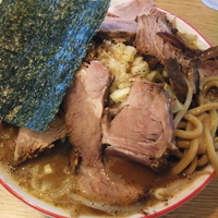 「虎二郎（ニンニク・野菜少なめ）￥800 肉増し￥200」@らーめん・つけめん 虎心の写真