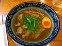 「鶏の塩らーめん」@中華そば 政次郎の写真