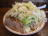 「ラーメン+ヤサイ+アブラ」@ラーメンアキラの写真