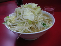 「ラーメン（ヤサイニンニクアブラ）」@ラーメン二郎 西台駅前店の写真