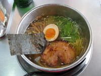 「塩らーめん まろ味+炙りコロチャーシュー飯」@ZUND-BARの写真