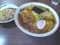「ラーメン+半チャーハン」@多万里食堂の写真