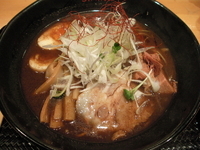 「特中華そば （中盛）」@麺屋 しみるの写真