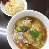 「半広東麺&小チャーハン（ランチメニュー） 490円」@ラーメン餃子専科 天下一の写真