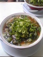 「ラーメン+ネギ多め￥650」@本家第一旭 たかばし本店の写真