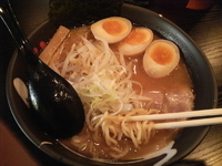 「重奏ラーメン・醤油+味玉+もやし、のち替玉」@麺処 一誠の写真