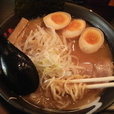 重奏ラーメン・醤油+味玉+もやし、のち替玉