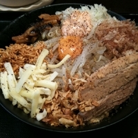 「どっかん特製まぜそば（850円）」@大黒屋本舗 春日部店の写真