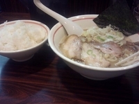 「ラーメン650円+ライス100円 ともに大盛り無料」@ラーメン長山の写真