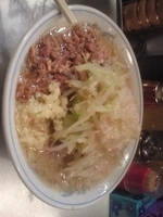 「塩ラーメン600細切豚70 ニンニクアブラ」@らーめん大 練馬店の写真