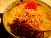 「「期間限定」ピリ辛とんこつらーめん（小ライス付）（750円）」@珍来 みらい平店の写真