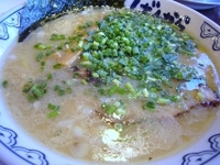 「塩ネギラーメン（950円）」@東京豚骨拉麺 ばんから 柏豊四季店の写真