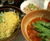 「とろ〜りモッツァレラチーズのトマトつけ麺（大盛サービス）800円」@麺 逸九の写真