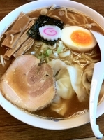 「ワンタン中華そば 850円」@中華そば・特製もりそば 己勝軒 満帆の写真