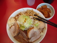 「豚ラーメン 850円+辛メンマ 100円」@用心棒 本号の写真