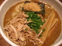 「白ひげ￥750+ほぐし豚￥200」@白ひげの写真