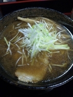 「中華そば小」@もちもちの木 川越店の写真