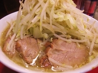 「小ラーメン680円豚200円野菜」@らーめん豚喜の写真