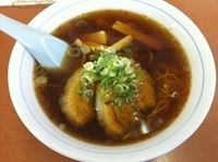 「ピリ辛ラーメン」@ラーメンともえの写真