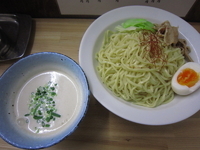 「鶏塩ポタージュつけ麺（大）（850円）」@うぜんの写真