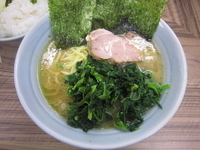 「ほうれん草増しらーめん（700円）」@横浜ラーメン 武蔵家 武蔵境店の写真