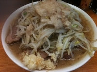 「小豚 ニンニクアブラ」@ラーメン二郎 立川店の写真