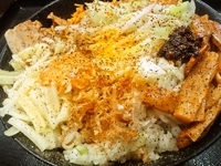 「どっかんまぜそば（中盛り）+肉まし」@大黒屋本舗 春日部店の写真