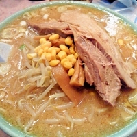 「味噌ラーメン+チャーシュー1枚」@サッポロラーメン羆 龍舞店の写真